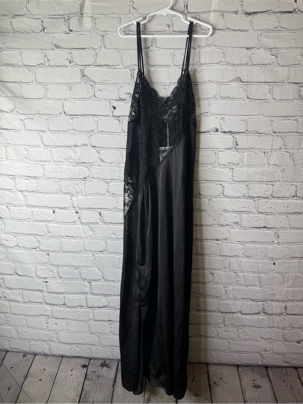 NWT the vintage twin Black Lace-Trim Slip Dress - Women's Intimates